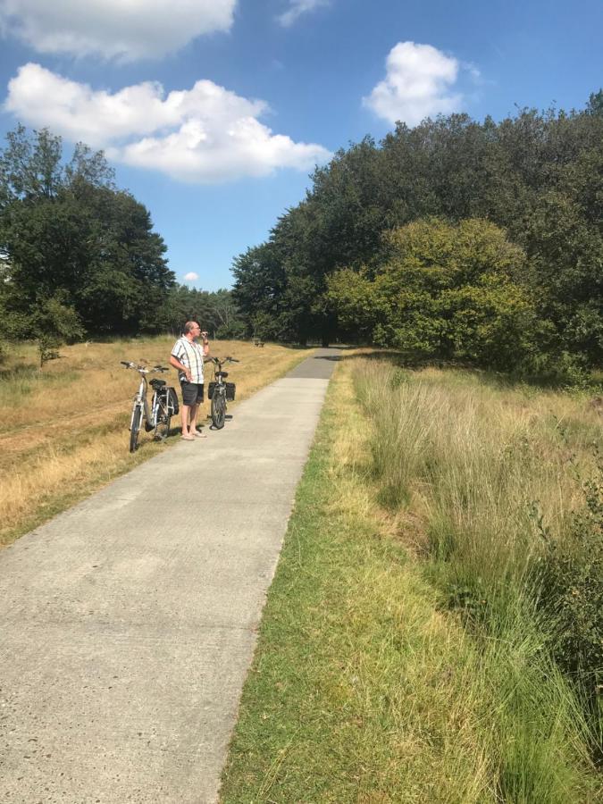 Sfeervol Chalet In Drenthe Bij Het Dwingelderveld Villa Spier Ngoại thất bức ảnh